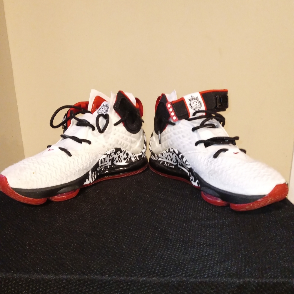 Nike Lebron XVII 17 FP Graffiti Champion CT6047 100